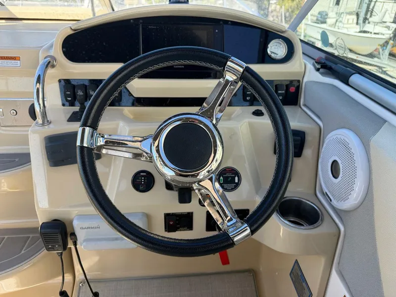 Slide: The Image of Regal 26 XO 2020 - 5927016