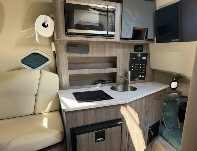 Slide: The Image of Regal 26 XO 2020 - 5927019