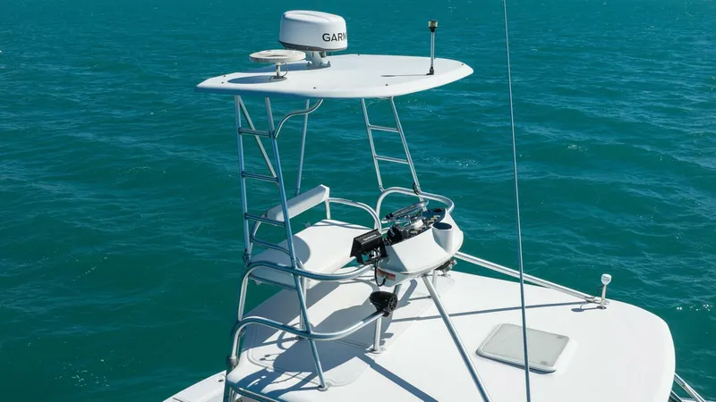 Slide: The Image of Luhrs 32 Open 2004 - 5927317