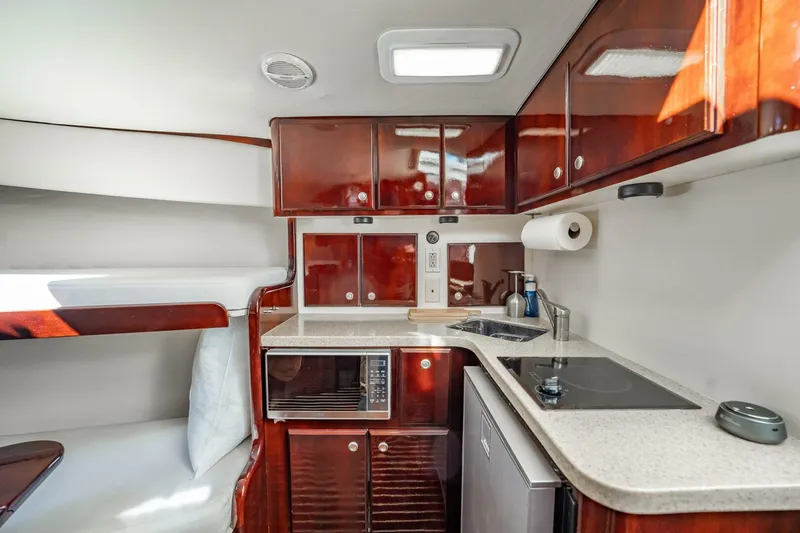 Slide: The Image of Luhrs 32 Open 2004 - 5927354