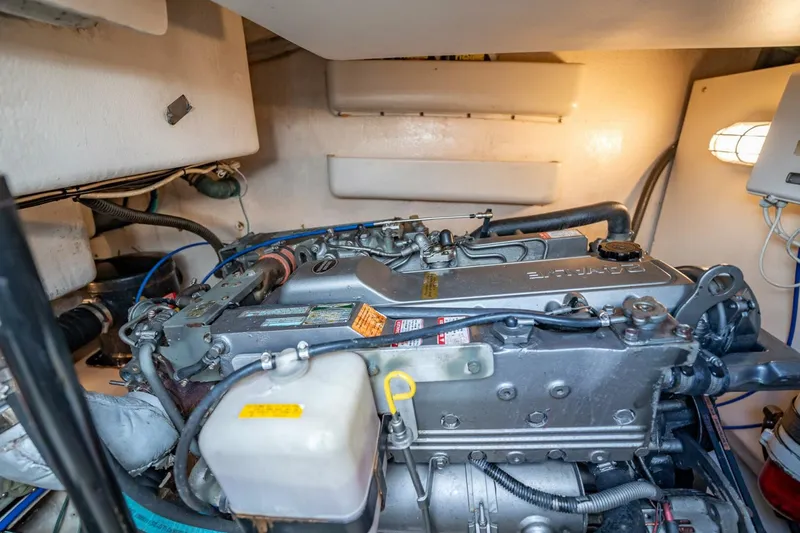 Slide: The Image of Luhrs 32 Open 2004 - 5927358