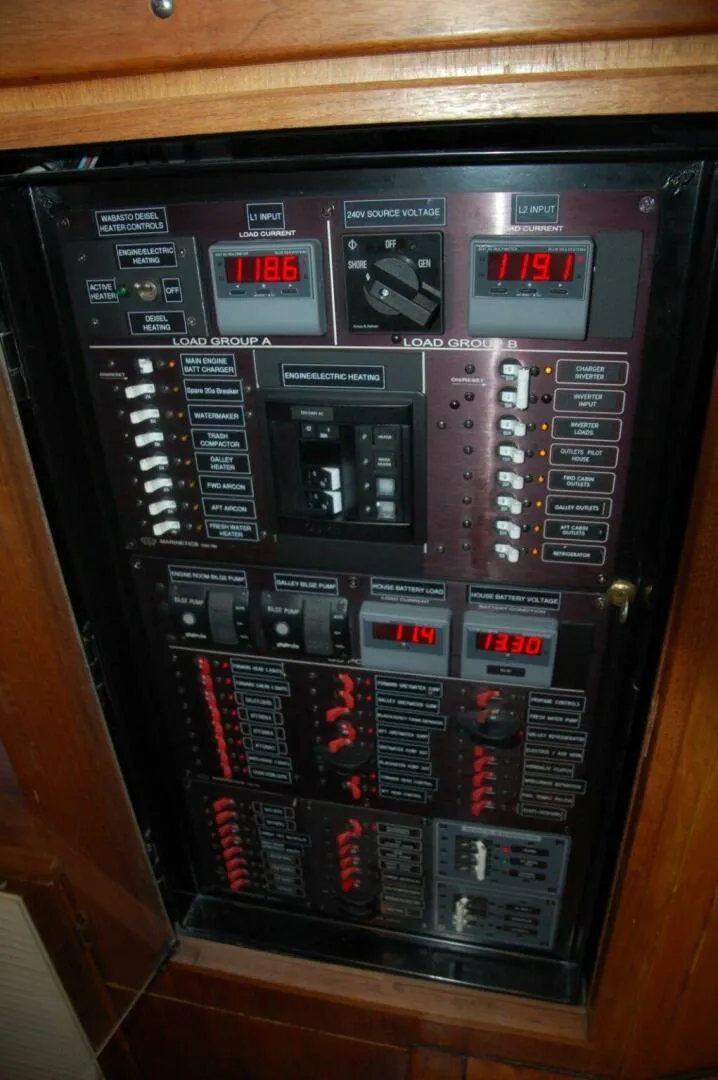 Slide: The Image of Custom Sprague 2006 - 5927699