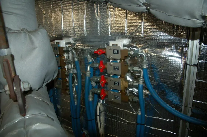 Slide: The Image of Custom Sprague 2006 - 5927905