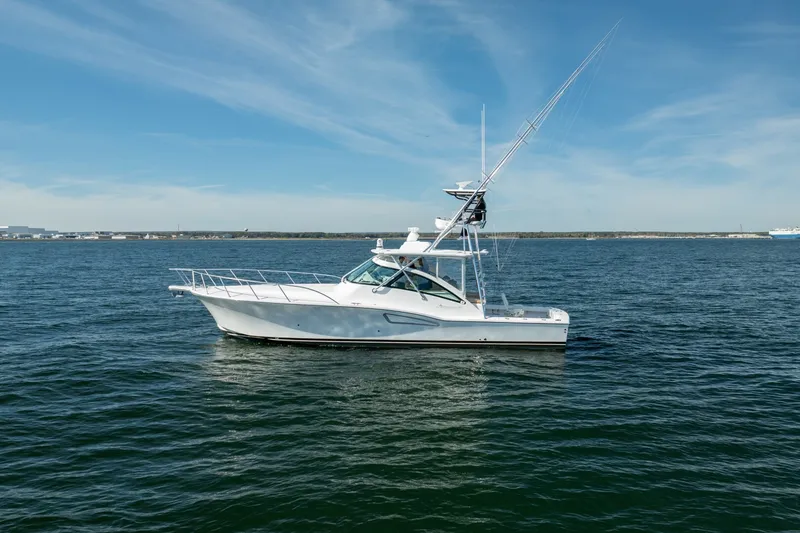 Slide: The Image of Albemarle 41 Salt Lick - Exterior Profile 2018 Albemarle 41 Express Salt Lick - 5927665