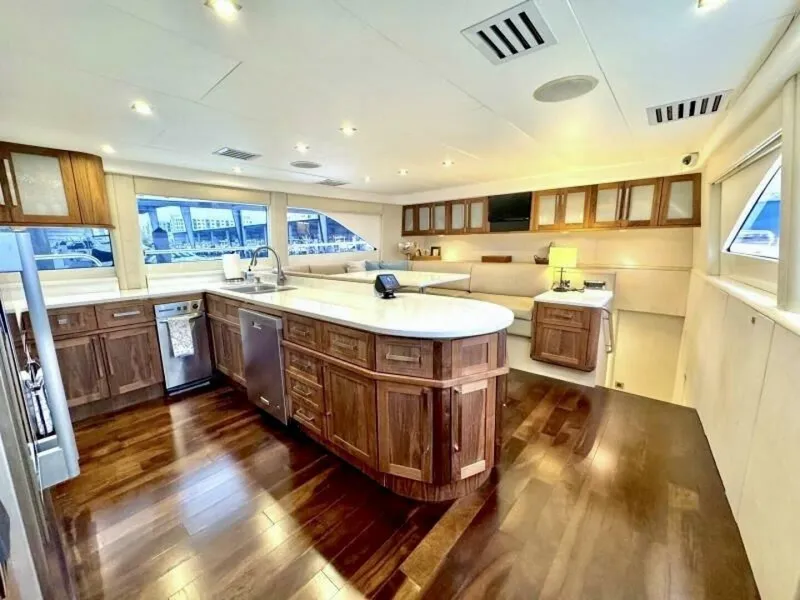 Slide: The Image of Lazzara Yachts 94 Motor Yacht 2001 - 5945346