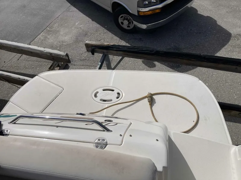 Slide: The Image of Sea Ray 300 Sundancer 2002 - 5932177