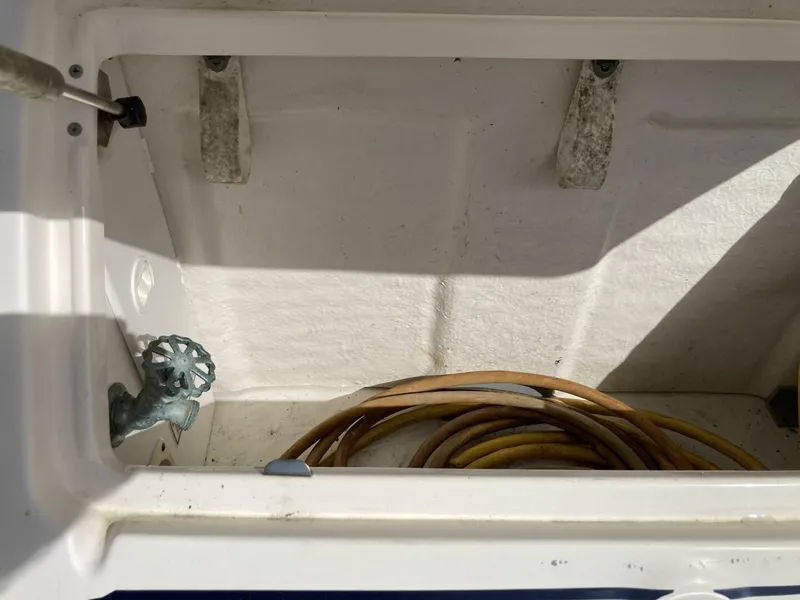 Slide: The Image of Sea Ray 300 Sundancer 2002 - 5932178