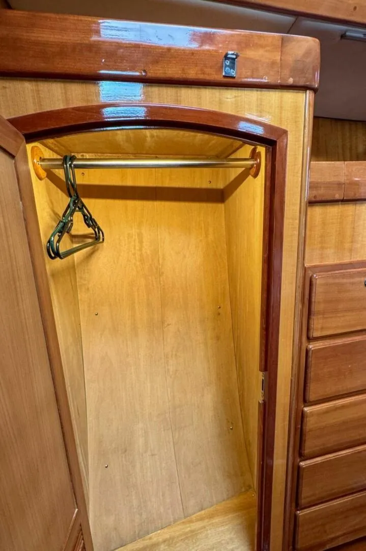 Slide: The Image of Outbound 44 2000 - 5928041