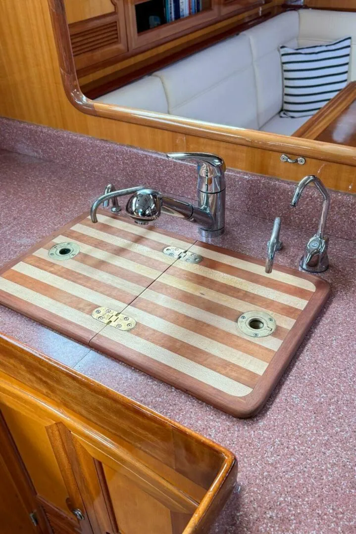 Slide: The Image of Outbound 44 2000 - 5928051