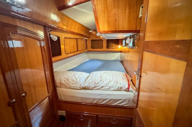 Slide: The Image of Outbound 44 2000 - 5928061