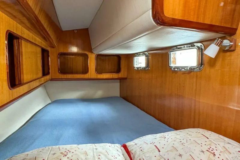 Slide: The Image of Outbound 44 2000 - 5928062