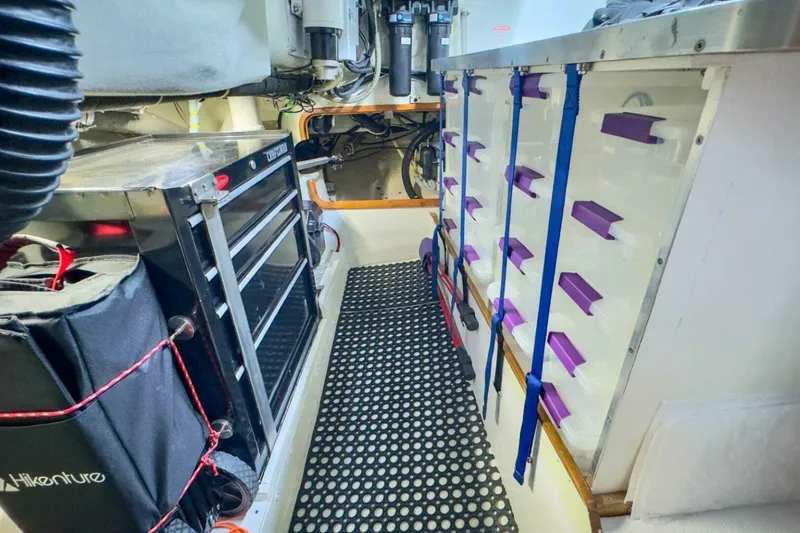 Slide: The Image of Outbound 44 2000 - 5928080