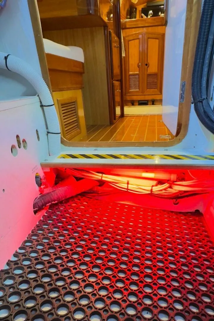 Slide: The Image of Outbound 44 2000 - 5928083