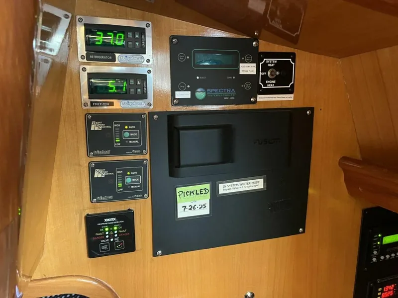 Slide: The Image of Outbound 44 2000 - 5928104