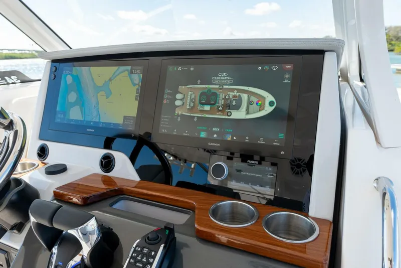 Slide: The Image of Regal 34 SAV 2026 - 5928521