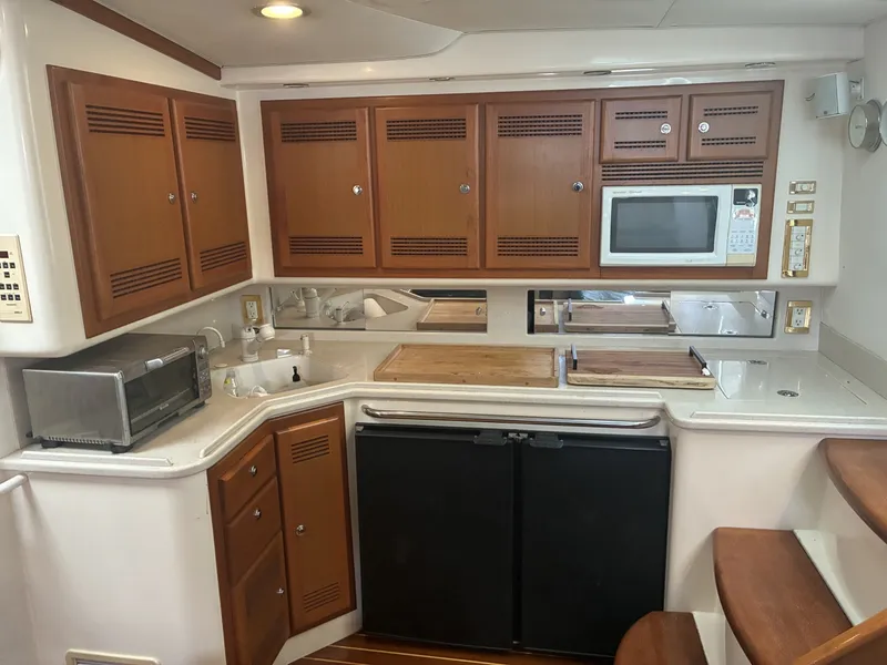 Slide: The Image of 2000 Cabo Express 45 - 6065785