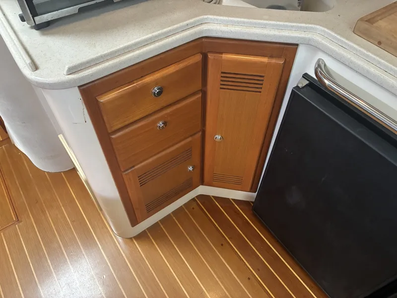 Slide: The Image of 2000 Cabo Express 45 - 6065788