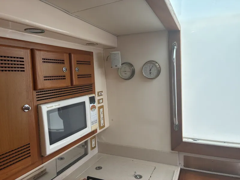 Slide: The Image of 2000 Cabo Express 45 - 6065791