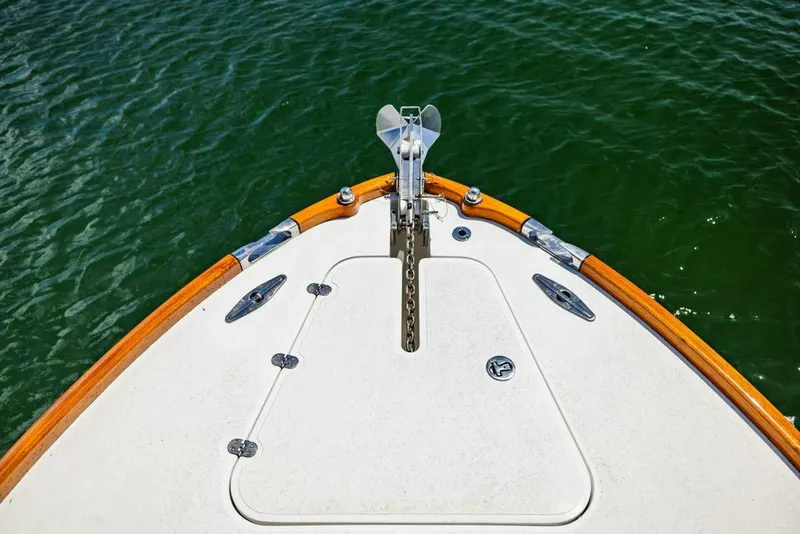 Slide: The Image of Hinckley Yachts Talaria 29 R 2004 - 5928694