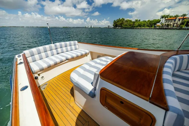 Slide: The Image of Hinckley Yachts Talaria 29 R 2004 - 7681373