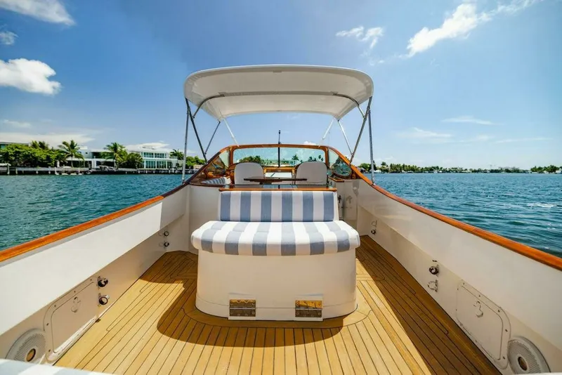 Slide: The Image of Hinckley Yachts Talaria 29 R 2004 - 7681376
