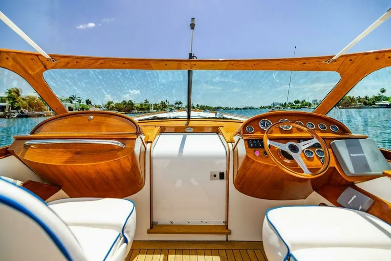 Slide: The Image of Hinckley Yachts Talaria 29 R 2004 - 7681383