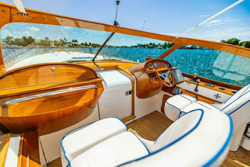 Slide: The Image of Hinckley Yachts Talaria 29 R 2004 - 7681382