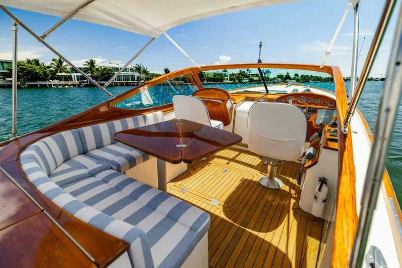 Slide: The Image of Hinckley Yachts Talaria 29 R 2004 - 7681378