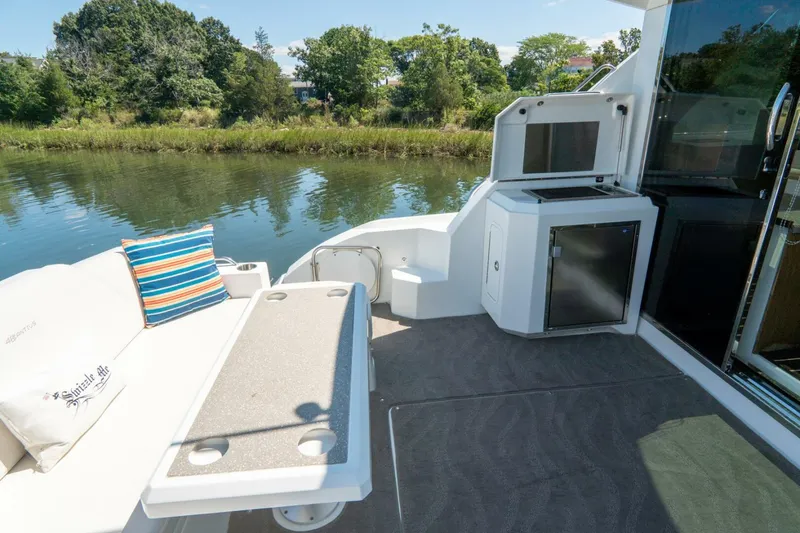 Slide: The Image of Cruiser Yachts 48   EPIC (44) - 5928727