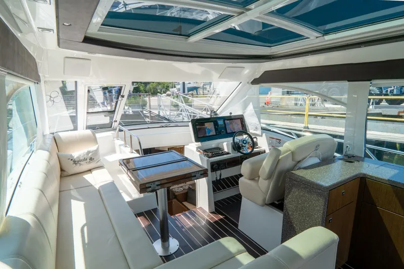 Slide: The Image of Cruiser Yachts 48   EPIC (30) - 5928729