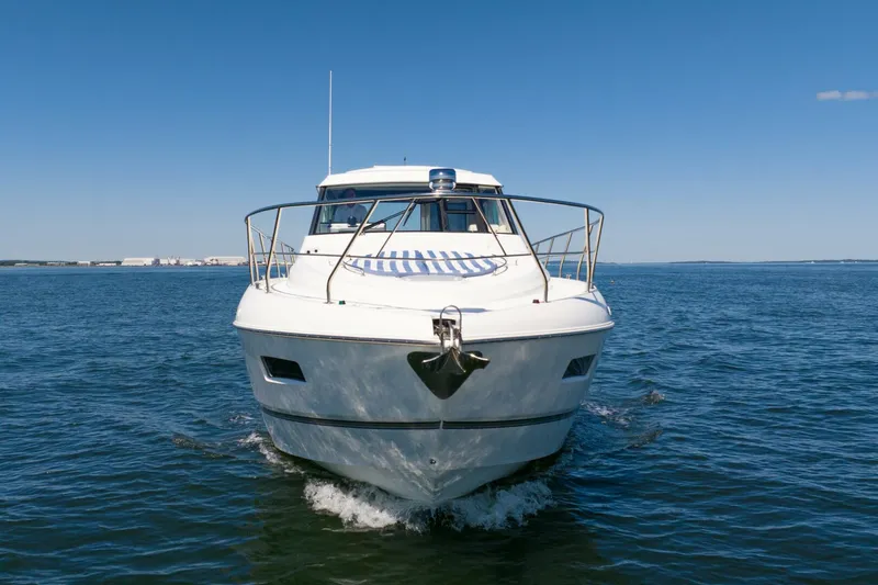 Slide: The Image of Cruiser Yachts 48   EPIC (7) - 5928719