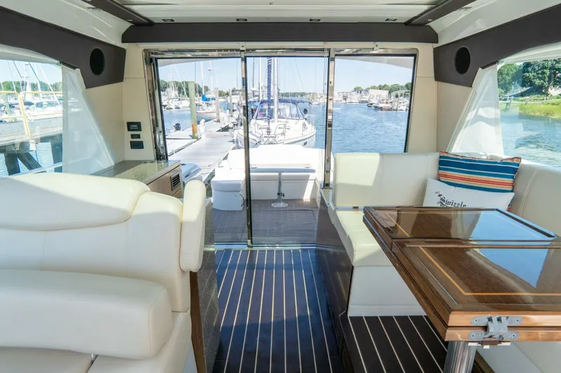 Slide: The Image of Cruiser Yachts 48   EPIC (38) - 5928737