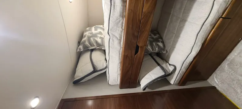 Slide: The Image of Viking Convertible 2024 - 5928858