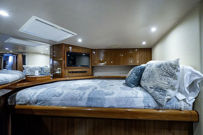 Slide: The Image of Viking 64 - Big Blue - Forward Stateroom 2007 Viking 64 Convertible - Big Blue - 5929054