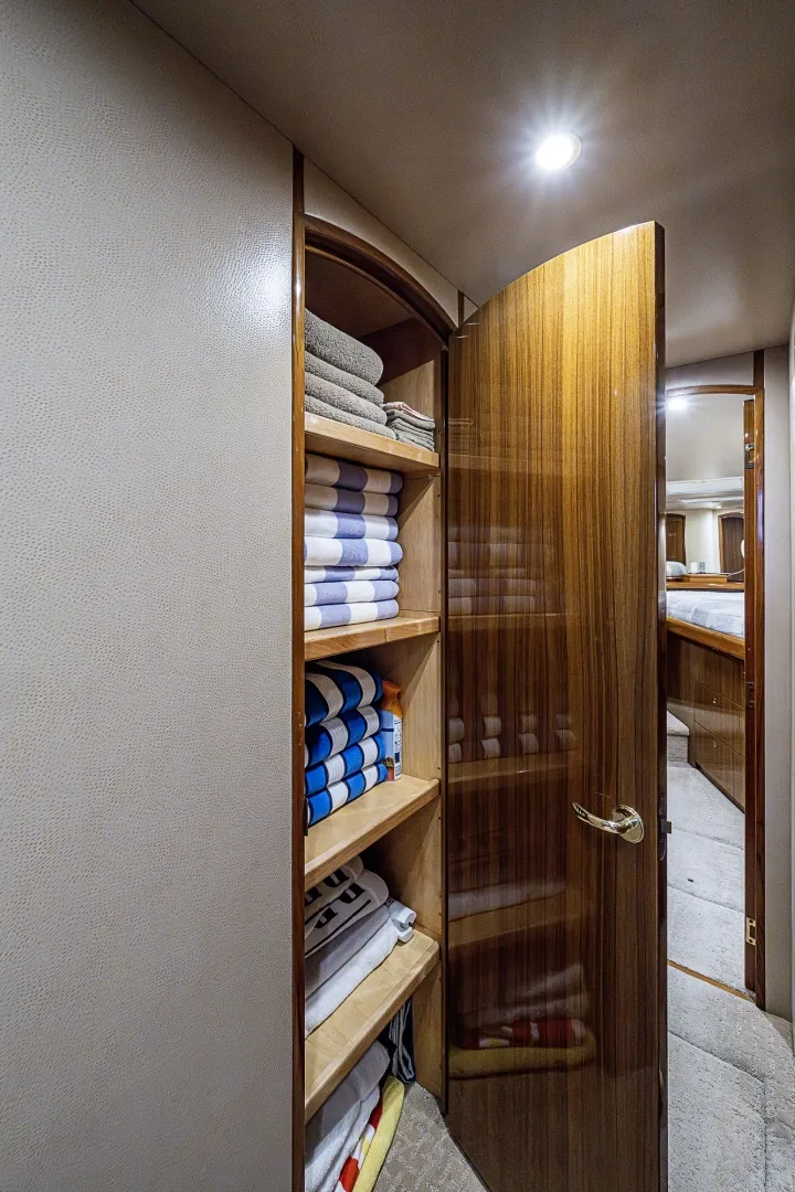 Slide: The Image of Viking 64 BIG BLUE - Interior Storage 2007 Viking 64 BIG BLUE - 7288552