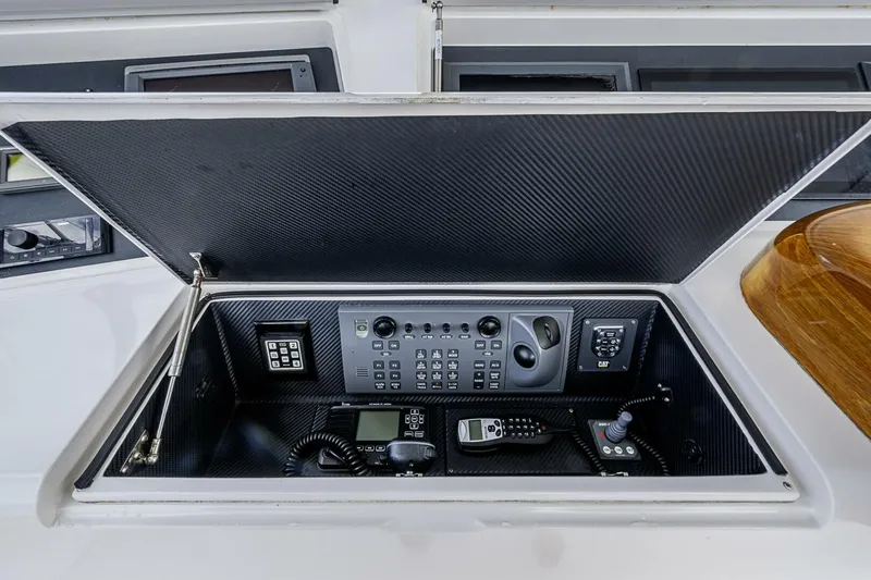 Slide: The Image of Viking 64 - Big Blue - Flybridge 2007 Viking 64 Convertible - Big Blue - 5929072