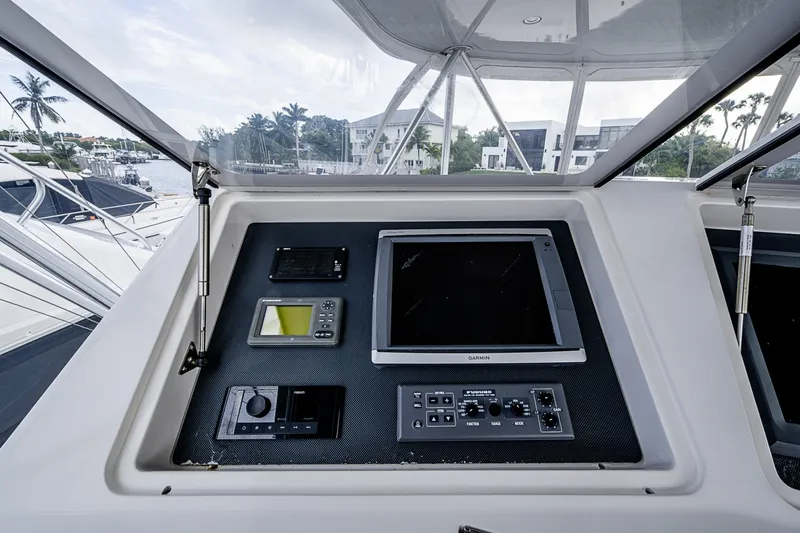 Slide: The Image of Viking 64 BIG BLUE - Flybridge Helm 2007 Viking 64 BIG BLUE - 7288512