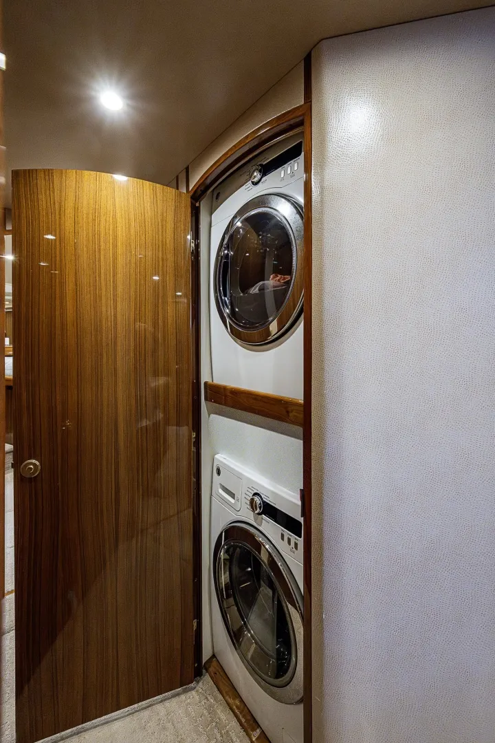 Slide: The Image of Viking 64 BIG BLUE - Washer/Dryer 2007 Viking 64 BIG BLUE - 7288551