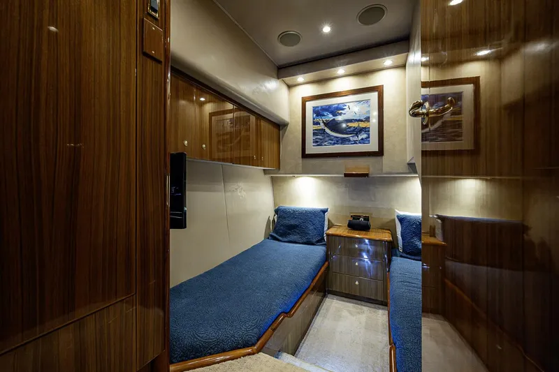 Slide: The Image of Viking 64 - Big Blue - Starboard Aft Guest Stateroom 2007 Viking 64 Convertible - Big Blue - 5929056