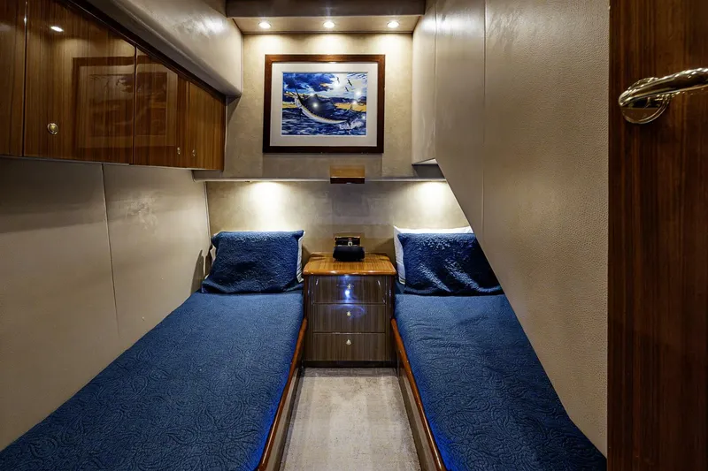 Slide: The Image of Viking 64 - Big Blue - Starboard Aft Guest Stateroom 2007 Viking 64 Convertible - Big Blue - 5929057