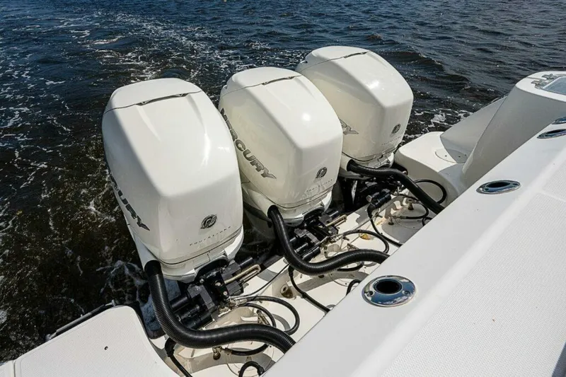 Slide: The Image of Boston Whaler 345 Conquest - Triple Outboard Engines Boston Whaler 35 Conquest - 5928969