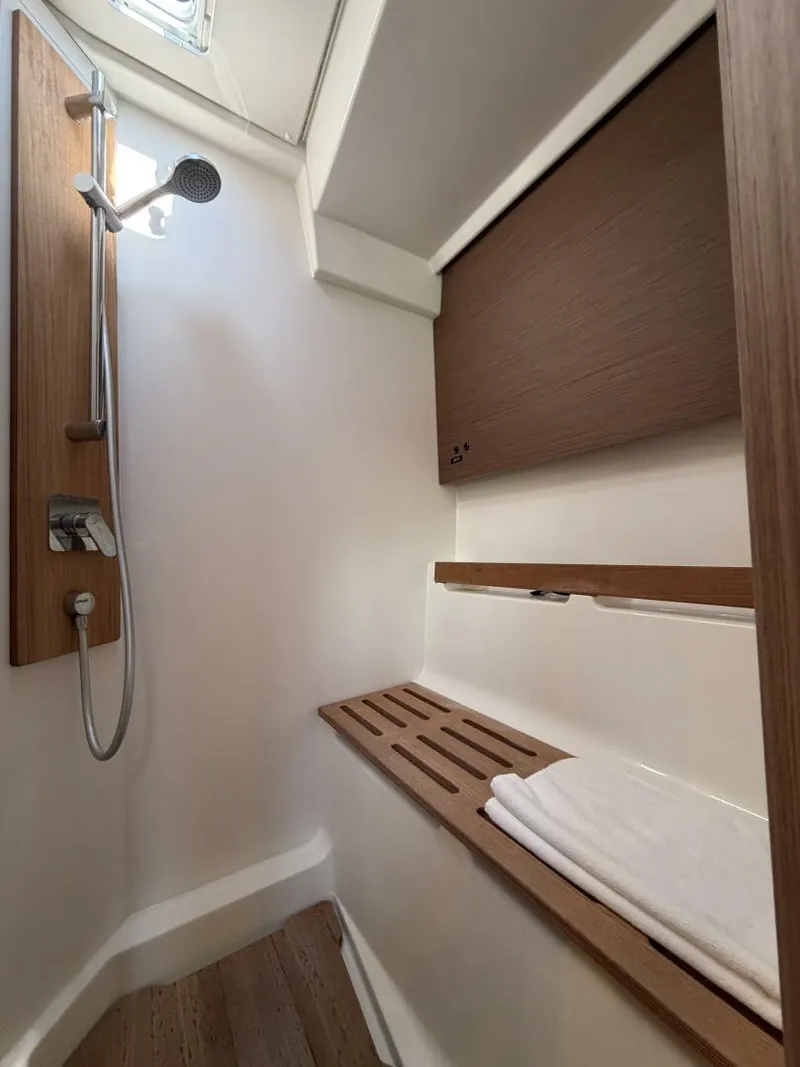 Slide: The Image of Beneteau Oceanis Yacht 2022 - 5953595