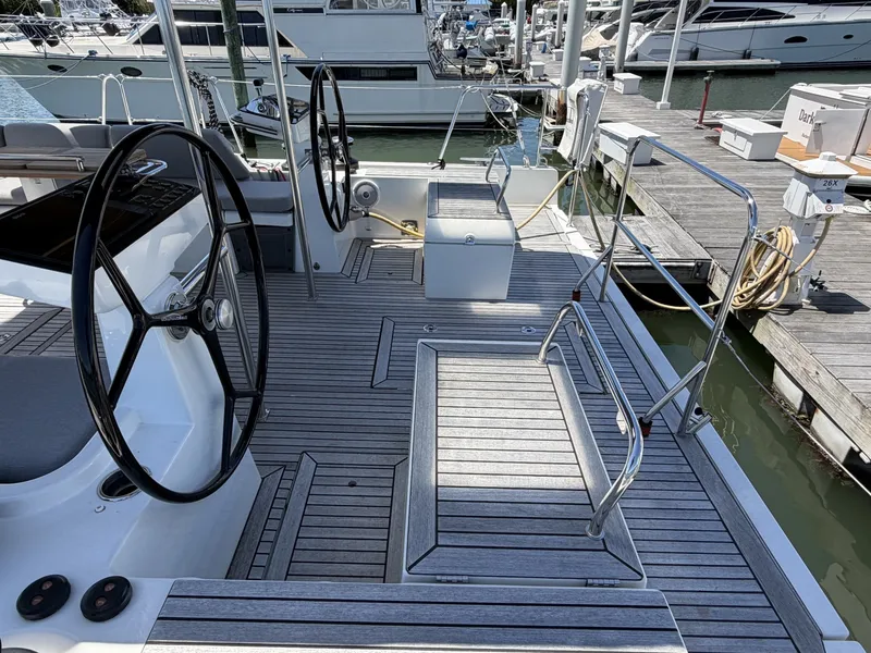 Slide: The Image of Beneteau Oceanis Yacht 2022 - 6067182