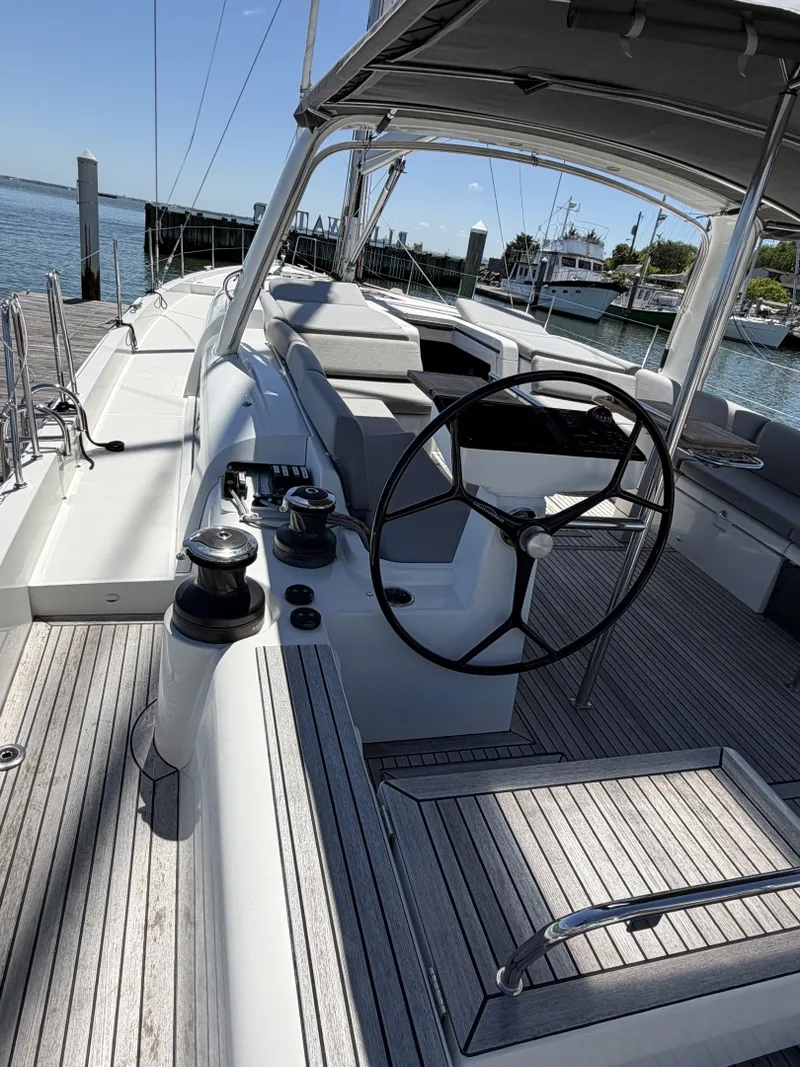 Slide: The Image of Beneteau Oceanis Yacht 2022 - 6067184