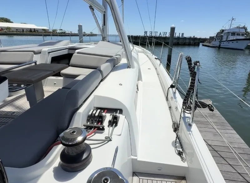 Slide: The Image of Beneteau Oceanis Yacht 2022 - 6067234
