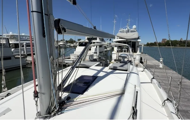 Slide: The Image of Beneteau Oceanis Yacht 2022 - 6067236