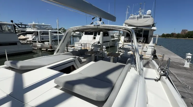 Slide: The Image of Beneteau Oceanis Yacht 2022 - 6067233