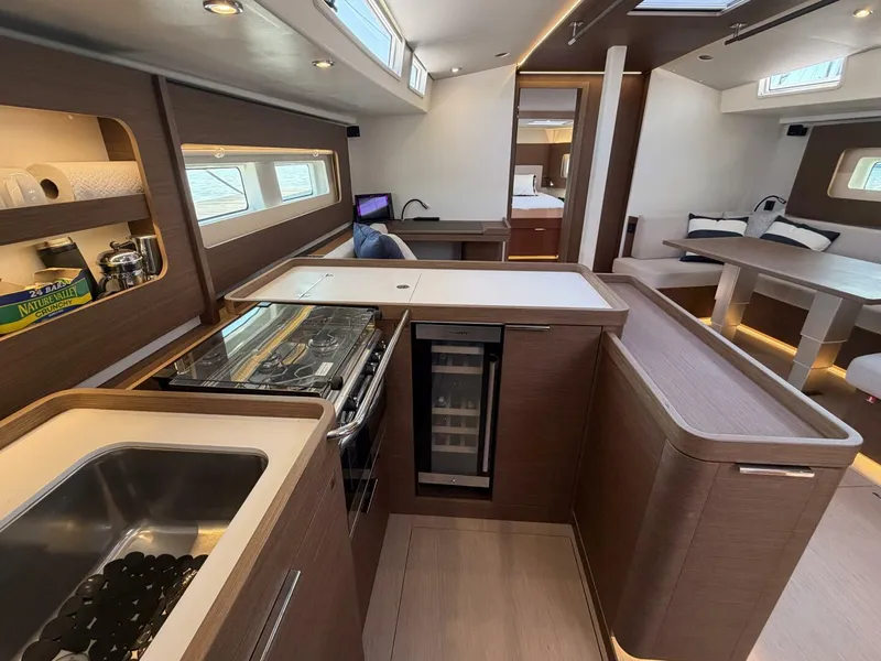Slide: The Image of Beneteau Oceanis Yacht 2022 - 5953589