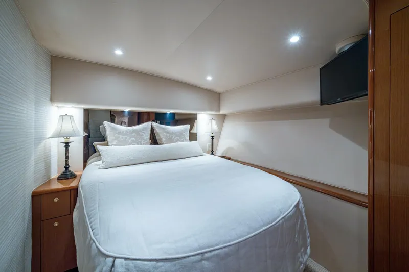Slide: The Image of Viking 48 - Sweet Melissa - Master Stateroom 2004 Viking 48 Convertible - Sweet Melissa - 5953215