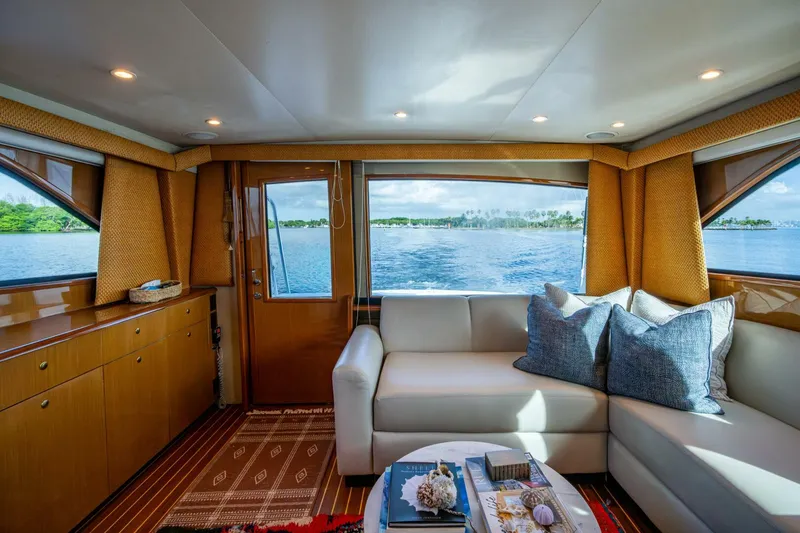 Slide: The Image of Viking 48 - Sweet Melissa - Salon 2004 Viking 48 Convertible - Sweet Melissa - 5953207